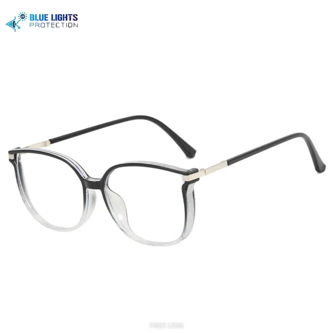 Clara premium optical lens display