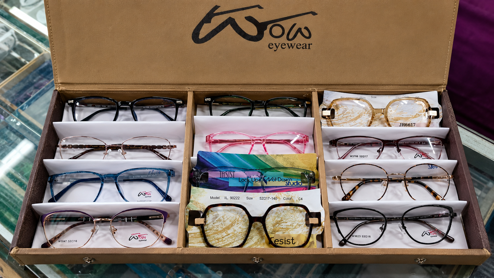 High-index premium optical lens display