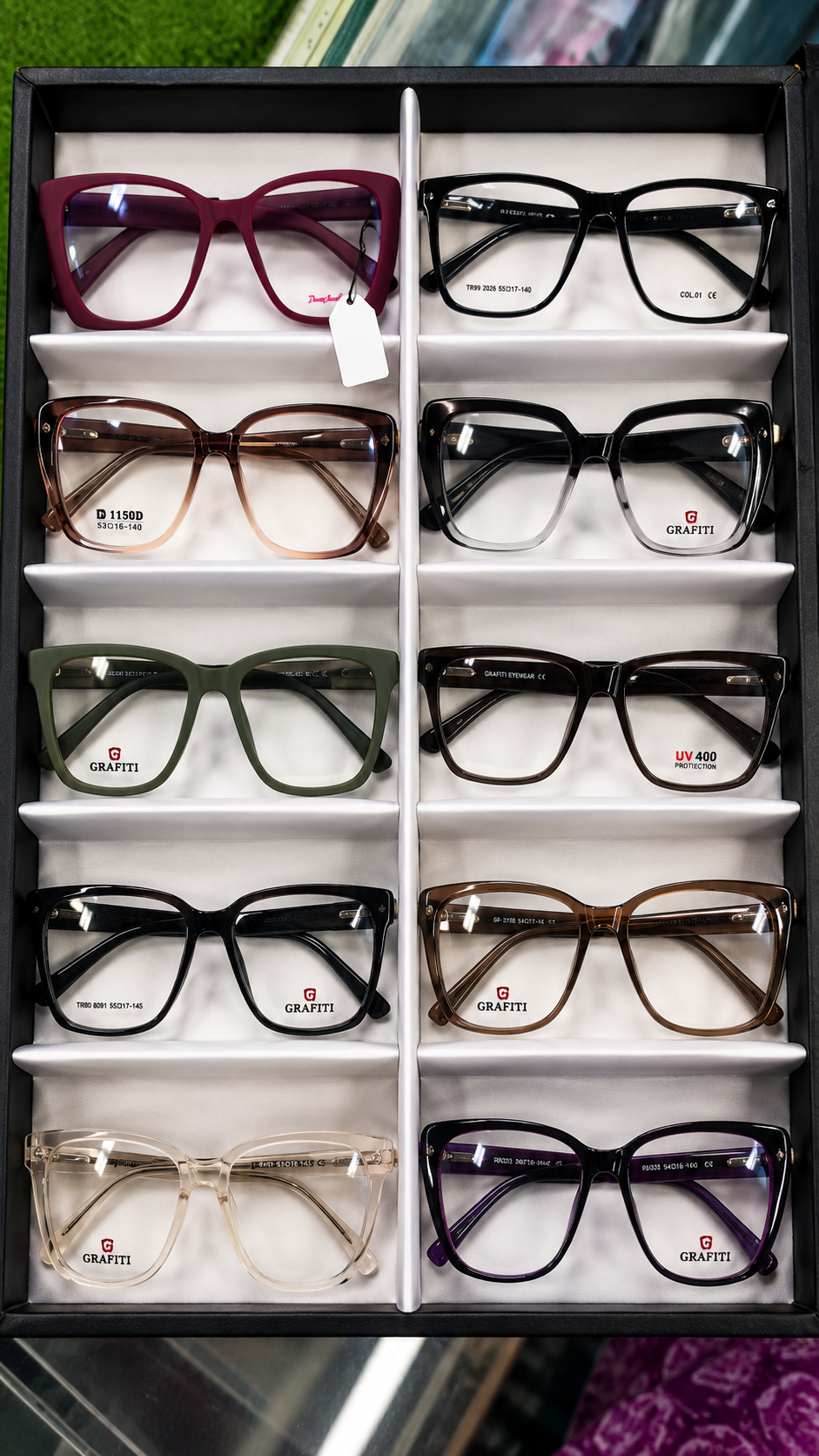 High-index premium optical lens display